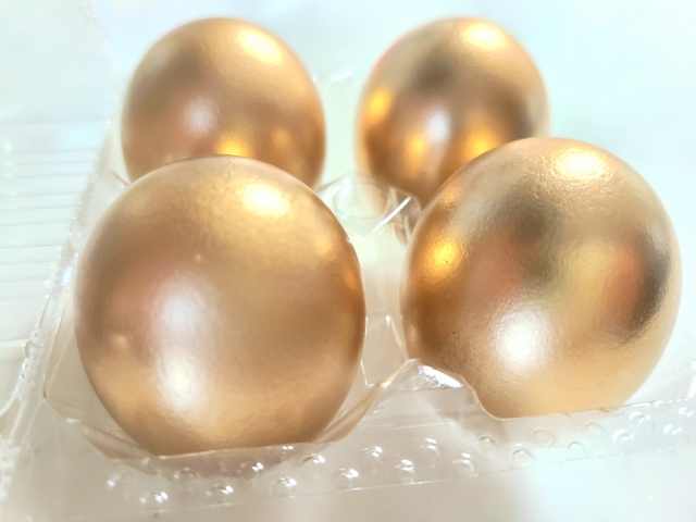 金の卵を産むガチョウの話から学ぶお金の教訓