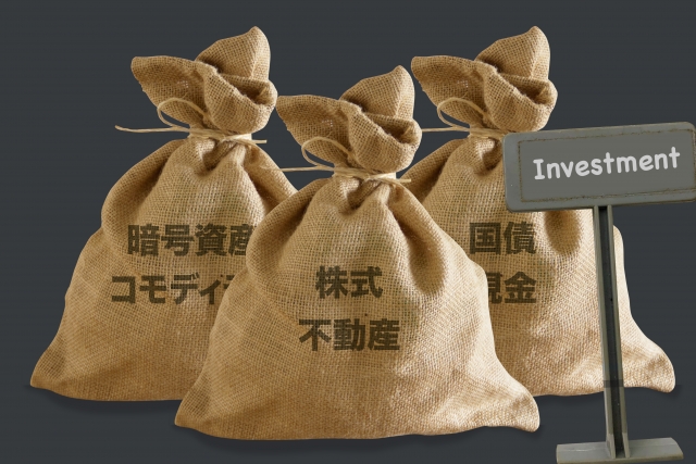 コモディティとは配当を産まない資産のことである。持つことは悪いことではないが、メインの投資先としてはならない