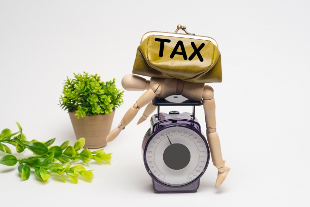 重税で生活が苦しい